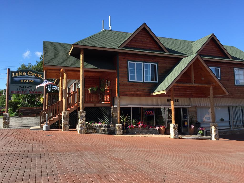 Crest Inn