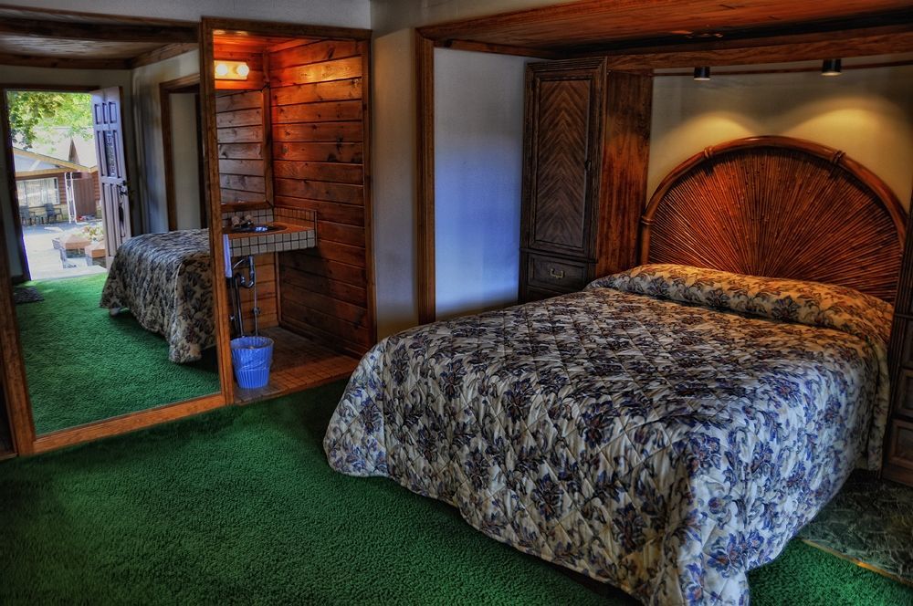 Inn Lake Crest 3*